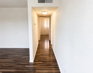412 W Monroe Avenue - Photo Thumbnail 6