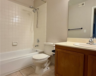 1575 W Warm Springs Road - Photo Thumbnail 21