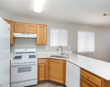 3138 Sierra Ridge Drive - Photo Thumbnail 7