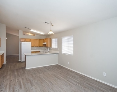 3138 Sierra Ridge Drive - Photo Thumbnail 5