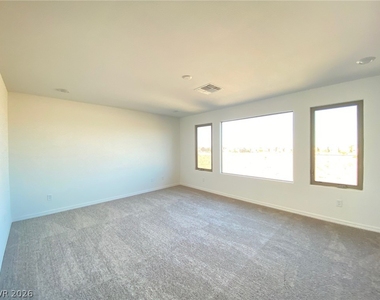 8462 Hawks View Street - Photo Thumbnail 9