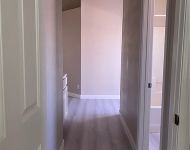 3909 Broad Meadow Court - Photo Thumbnail 14