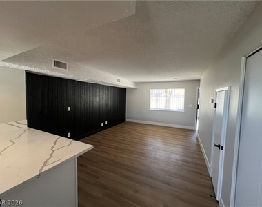 1408 N Jones Boulevard - Photo Thumbnail 1