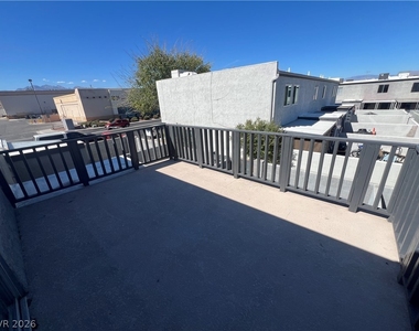 1408 N Jones Boulevard - Photo Thumbnail 10