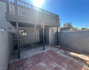 1408 N Jones Boulevard - Photo Thumbnail 12