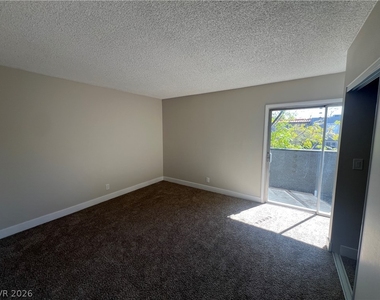 1408 N Jones Boulevard - Photo Thumbnail 4