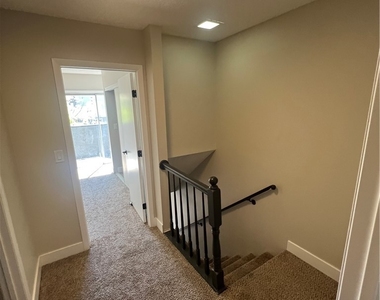 1408 N Jones Boulevard - Photo Thumbnail 9