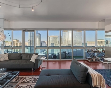 4471 Dean Martin Drive - Photo Thumbnail 8