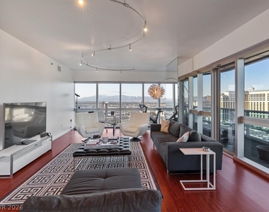 4471 Dean Martin Drive - Photo Thumbnail 14