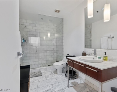 4471 Dean Martin Drive - Photo Thumbnail 27
