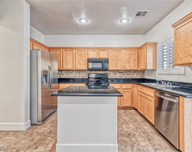916 Shining Rose Place - Photo Thumbnail 11