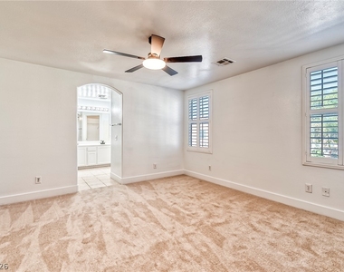 916 Shining Rose Place - Photo Thumbnail 20