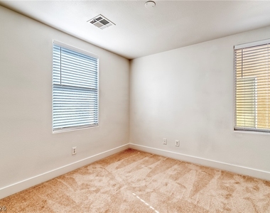 916 Shining Rose Place - Photo Thumbnail 32
