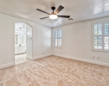 916 Shining Rose Place - Photo Thumbnail 25