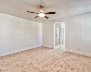 916 Shining Rose Place - Photo Thumbnail 22