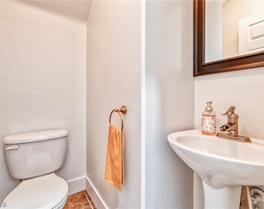 916 Shining Rose Place - Photo Thumbnail 18