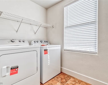 916 Shining Rose Place - Photo Thumbnail 44