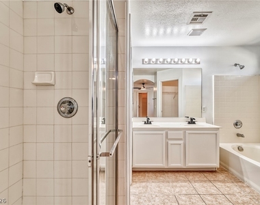 916 Shining Rose Place - Photo Thumbnail 27