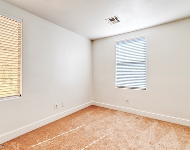 916 Shining Rose Place - Photo Thumbnail 41