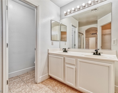 916 Shining Rose Place - Photo Thumbnail 28