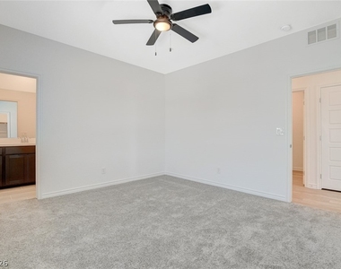 275 Callen Falls Avenue - Photo Thumbnail 20