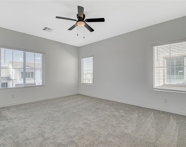 275 Callen Falls Avenue - Photo Thumbnail 14
