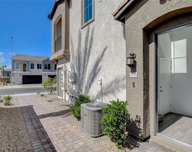 275 Callen Falls Avenue - Photo Thumbnail 29