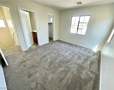 8233 Strawberry Spring Street - Photo Thumbnail 13