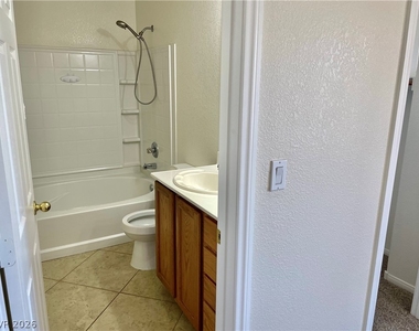8233 Strawberry Spring Street - Photo Thumbnail 11