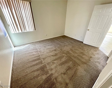 8233 Strawberry Spring Street - Photo Thumbnail 20