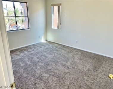 8233 Strawberry Spring Street - Photo Thumbnail 15