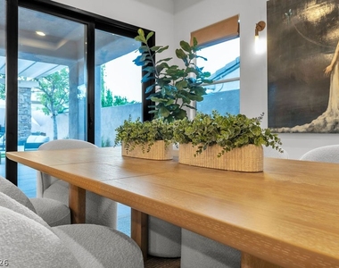 11468 Snow Creek Avenue - Photo Thumbnail 23