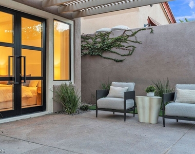 11468 Snow Creek Avenue - Photo Thumbnail 40