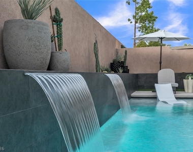 11468 Snow Creek Avenue - Photo Thumbnail 21