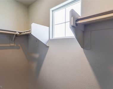 7416 Sunray Point Street - Photo Thumbnail 15