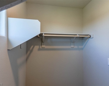 7416 Sunray Point Street - Photo Thumbnail 14