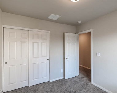 7416 Sunray Point Street - Photo Thumbnail 24