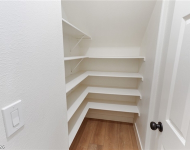 5870 Lustrous Court - Photo Thumbnail 13