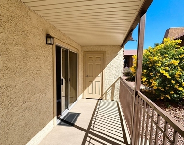 4470 Sandy River Drive - Photo Thumbnail 13