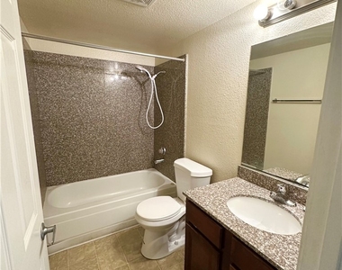 4470 Sandy River Drive - Photo Thumbnail 11