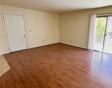 4470 Sandy River Drive - Photo Thumbnail 2