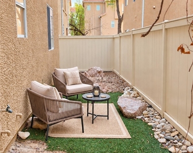 6485 Abbotsford House Court - Photo Thumbnail 22