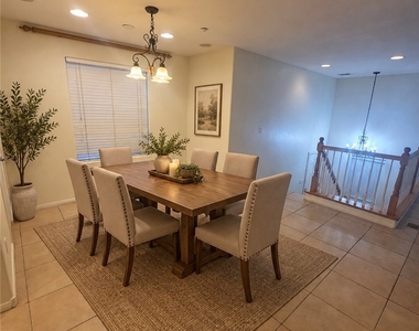 6485 Abbotsford House Court - Photo Thumbnail 2