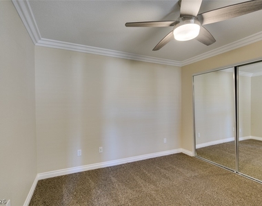 1150 N Buffalo Drive - Photo Thumbnail 29