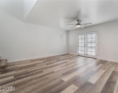 4355 Holden Street - Photo Thumbnail 8