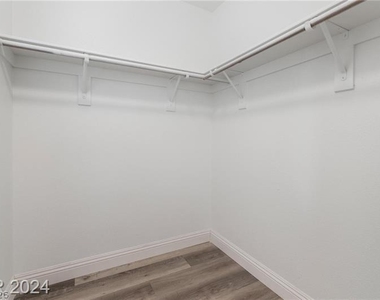 4355 Holden Street - Photo Thumbnail 21