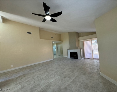 19 Sandwedge Drive - Photo Thumbnail 5