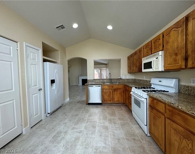 19 Sandwedge Drive - Photo Thumbnail 21