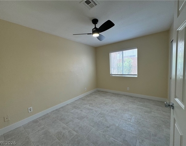 19 Sandwedge Drive - Photo Thumbnail 15
