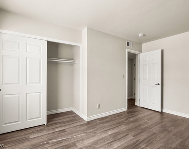 5163 Indian River Drive - Photo Thumbnail 24